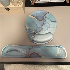 Computer Arm Rest and Mouse Pad